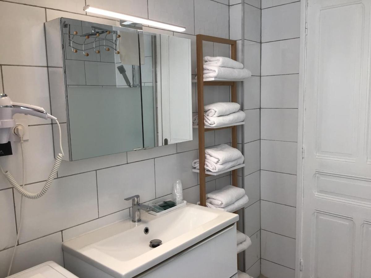Appartement Lumea 80 M2 Climatise Parking Proche Sanctuaires Lourdes Luaran gambar